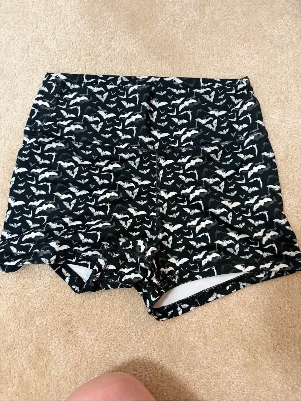 Fleo Bats shorts